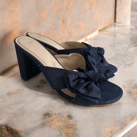 Draper James Navy Bow Heeled Sandals - Picture 1 of 9